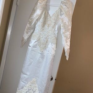 Moro lee wedding dress